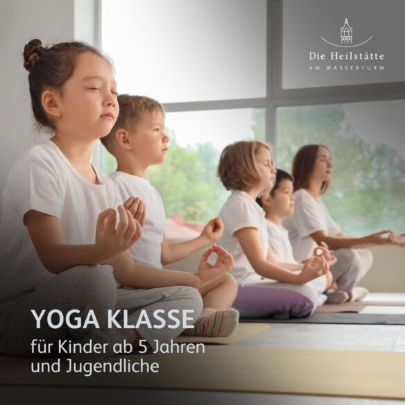 Yoga Klasse für Kinder ab 5 Jahren und Jugendliche in Beelitz - Die Heilstätte Bild von Kindern im Schneidersitz, die Augen sind geschlossen. Die Yoga Klasse für Kinder ab 5 Jahren und Jugendliche findet in Die Heilstätte statt.